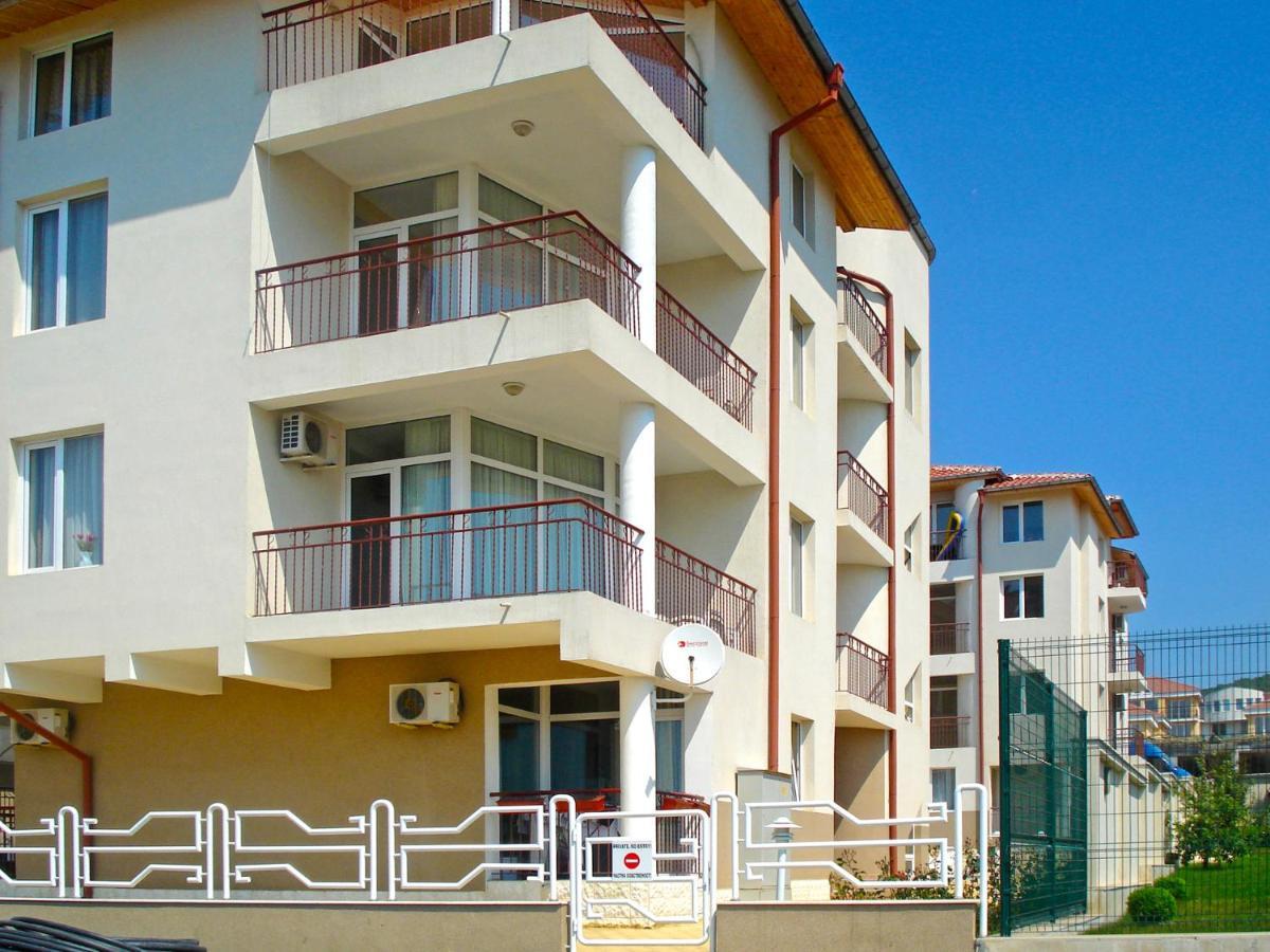 Beachfront Havana Sveti Vlas Exterior photo